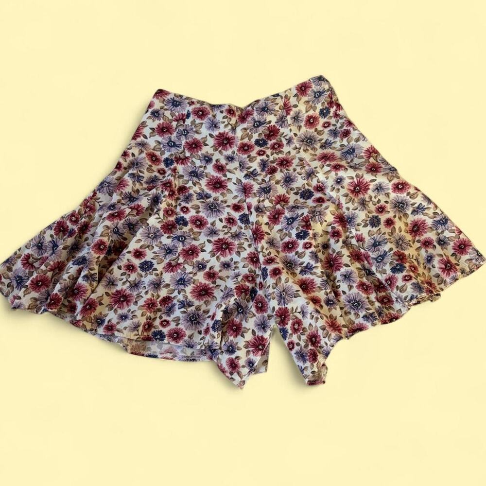 Vintage 90s Rampage Floral High-Waist Shorts